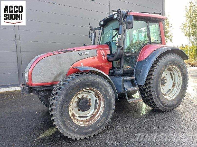 Valtra T170 Tratores Agrícolas usados