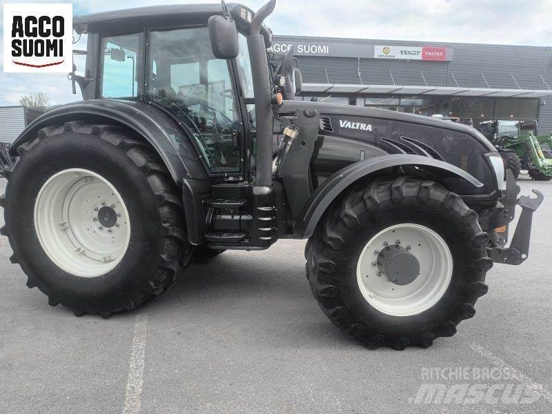 Valtra T213 VERSU Tratores Agrícolas usados