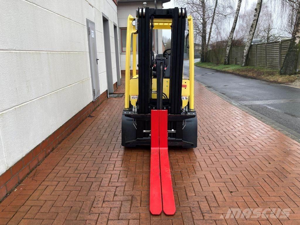 Hyster J 3.0 XN Empilhadores eléctricos