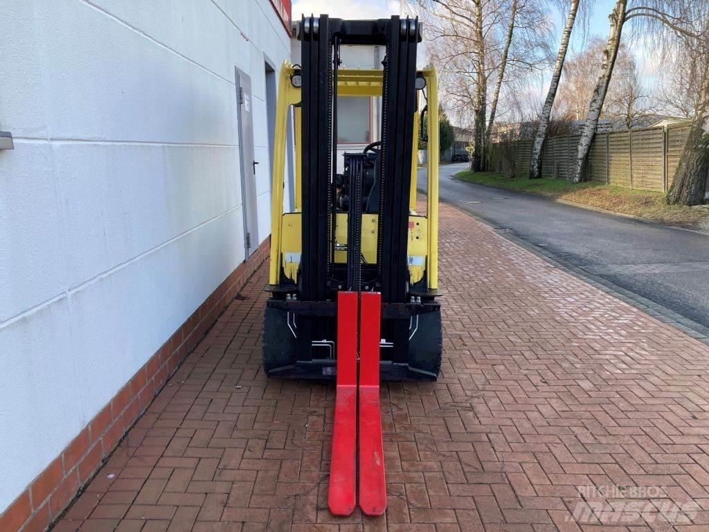 Hyster J 3.0 XN Empilhadores eléctricos
