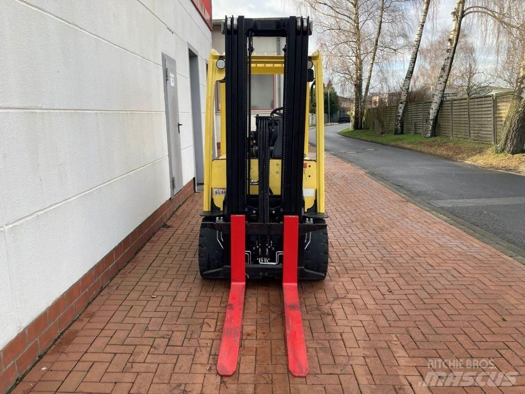 Hyster J 3.0 XN Empilhadores eléctricos