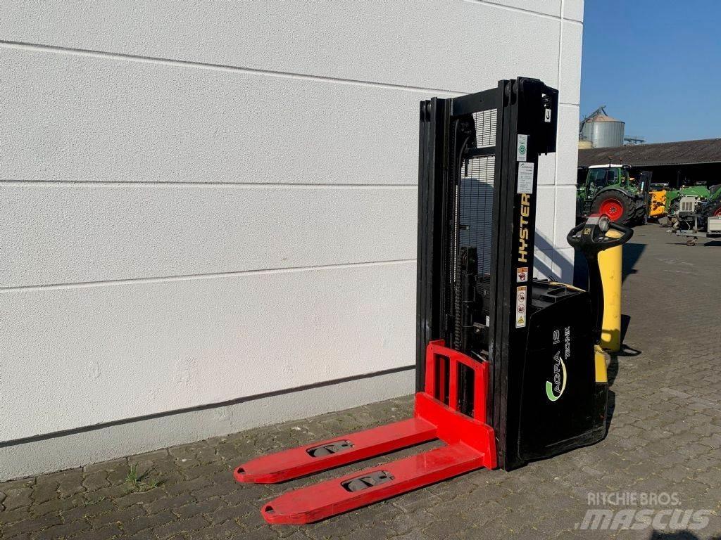 Hyster S 1.2 IL Empilhador para operador externo