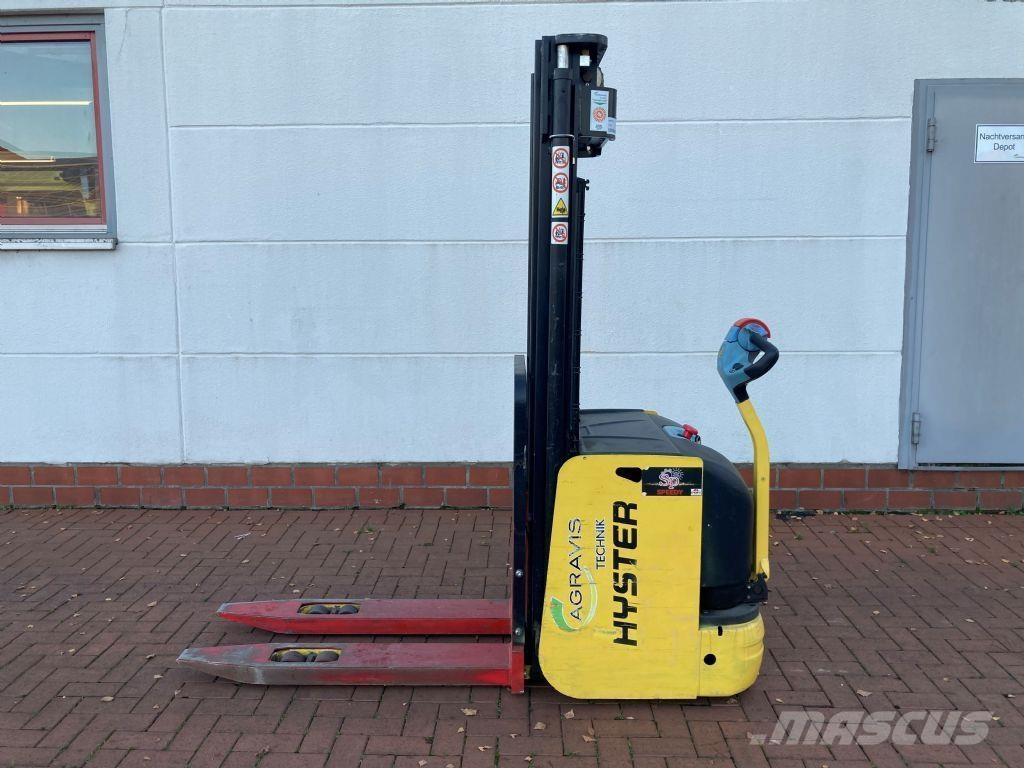 Hyster S 1.6 AC Empilhador para operador externo