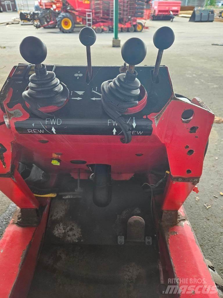 Agromatic  Carregadora multifunções