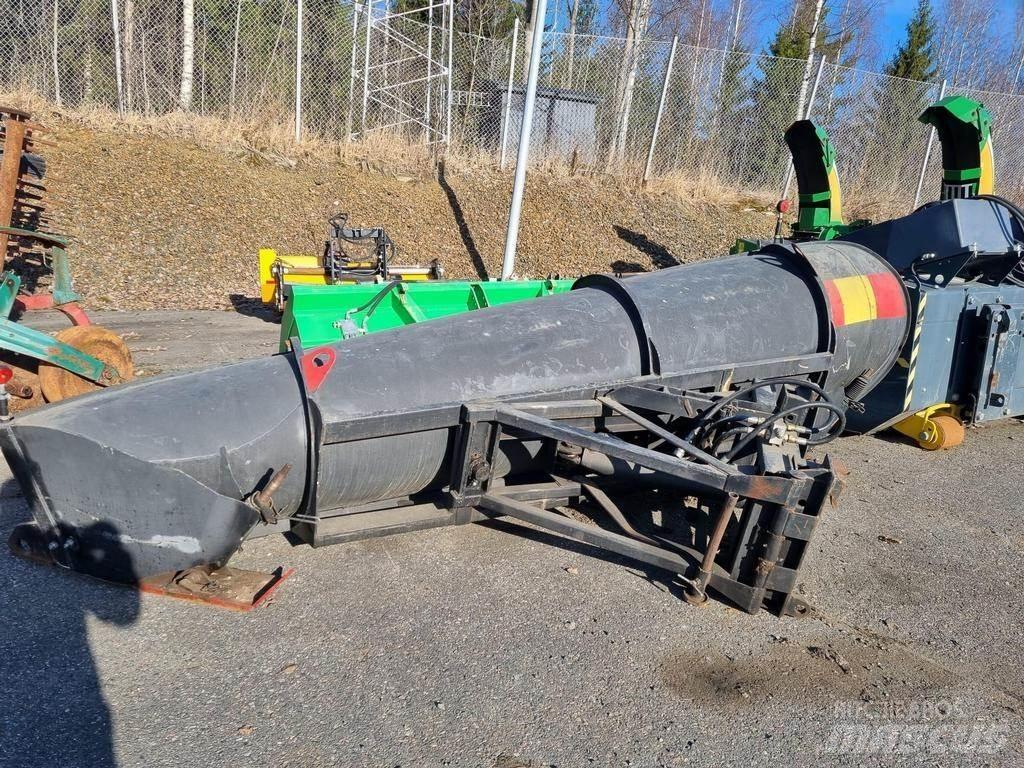 Ajax 3900 Lâminas de neve e arados