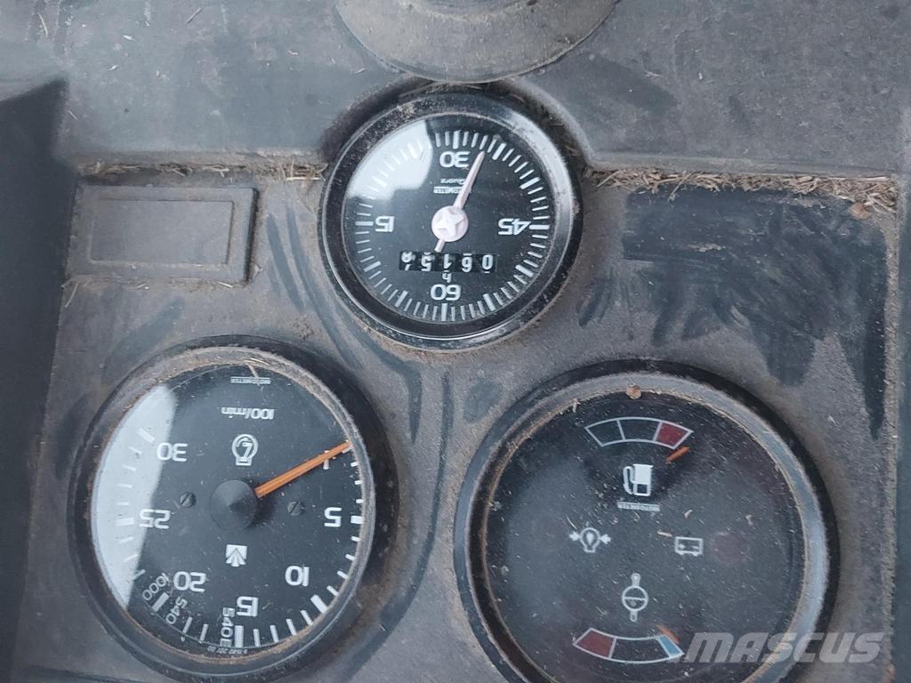 Valmet 665 Tratores Agrícolas usados