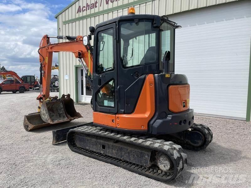 Hitachi ZX48U Miniescavadeiras
