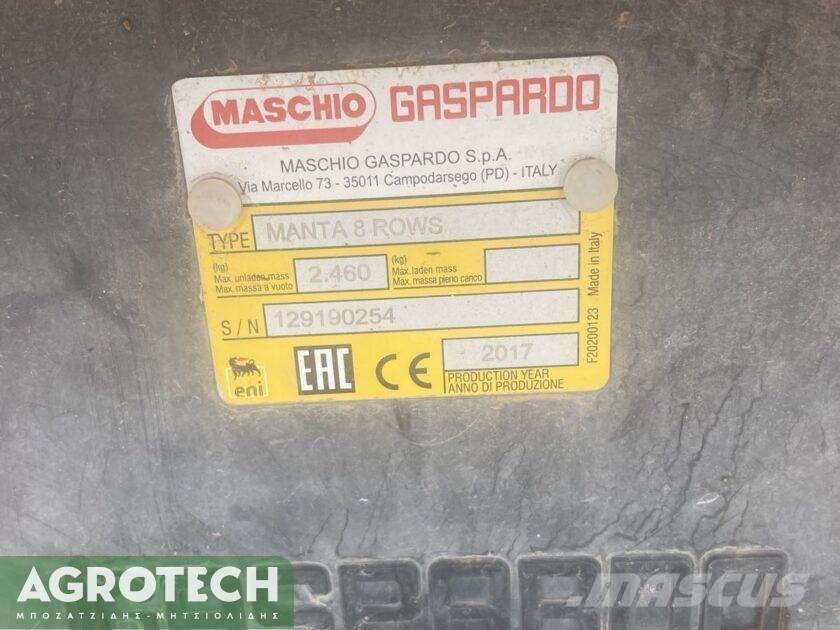 Gaspardo MANTA 8rows Tratores Agrícolas usados