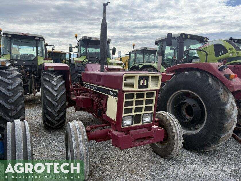 International 844s Tratores Agrícolas usados