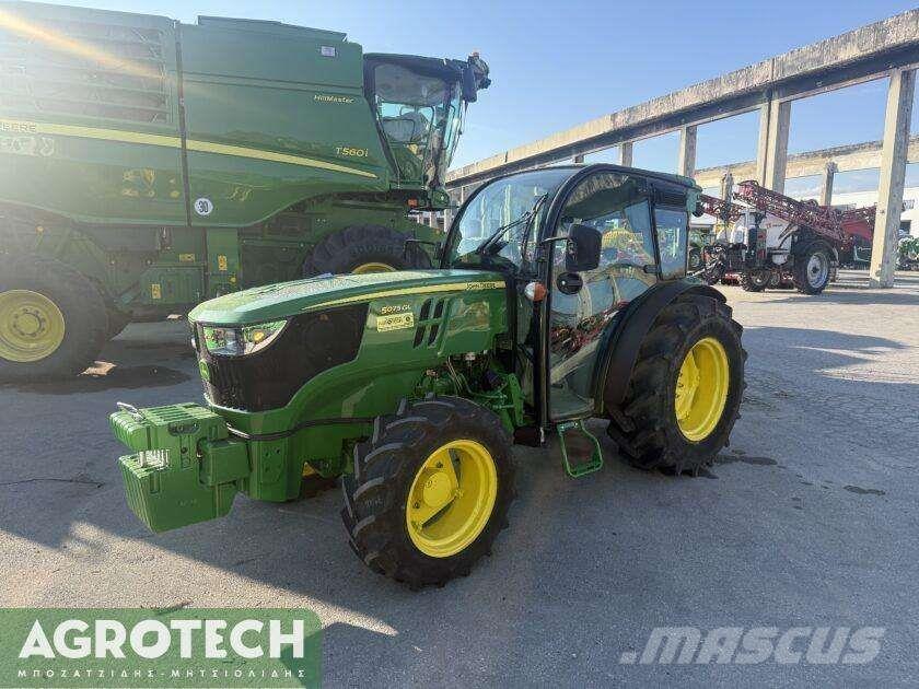 John Deere 5075 GL Tratores Agrícolas usados