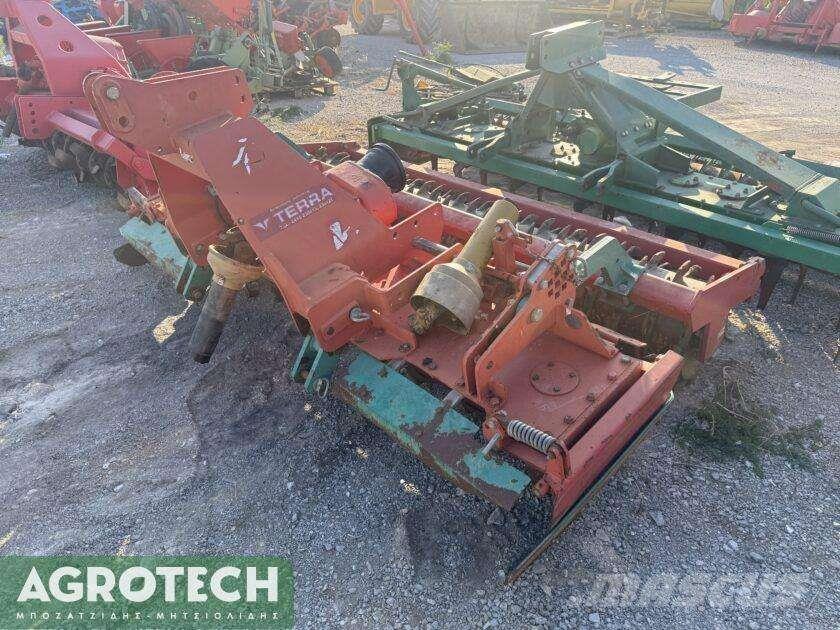 Kverneland NGM 251 Tratores Agrícolas usados