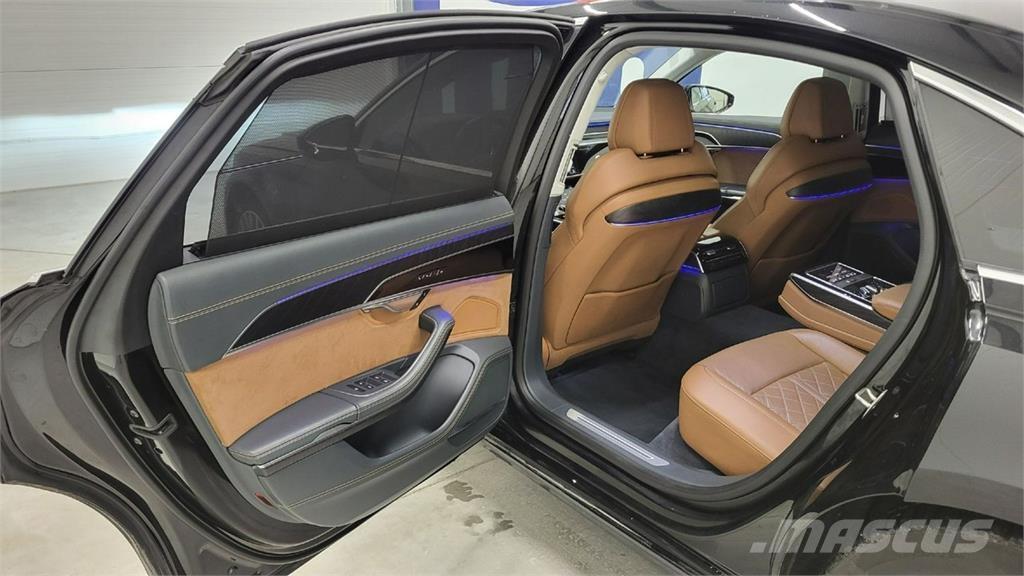 Audi A8 Automóvel