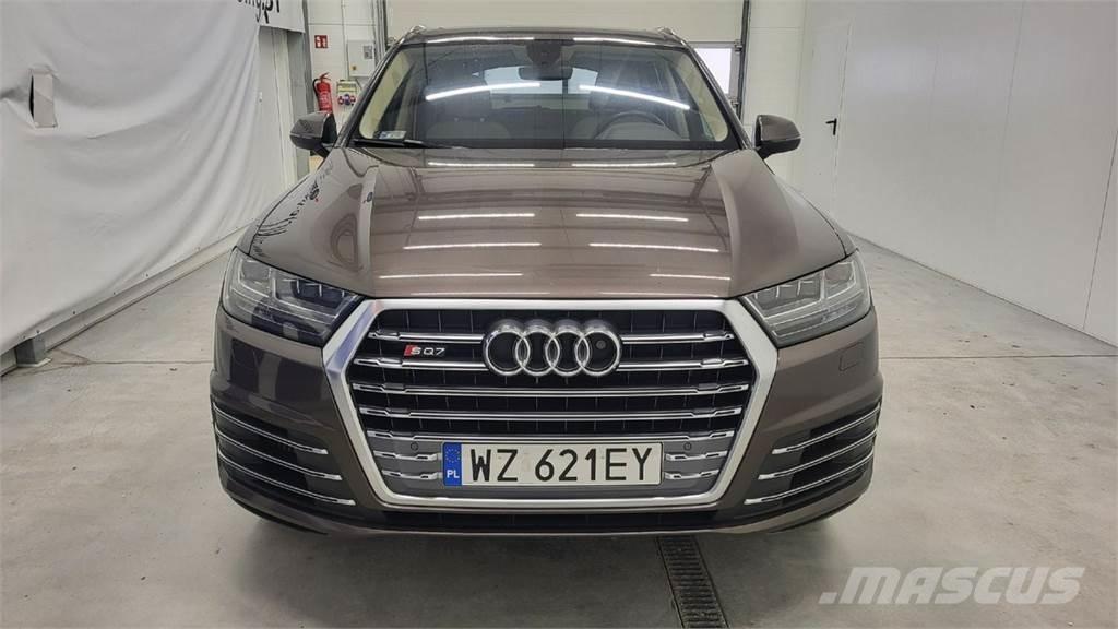 Audi SQ7 Automóvel
