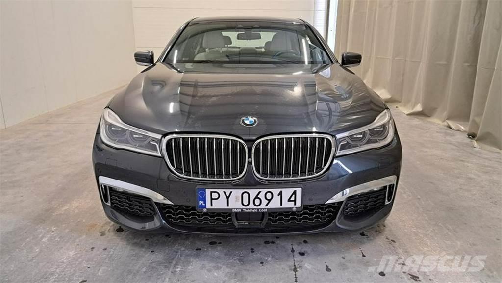 BMW 730 Automóvel