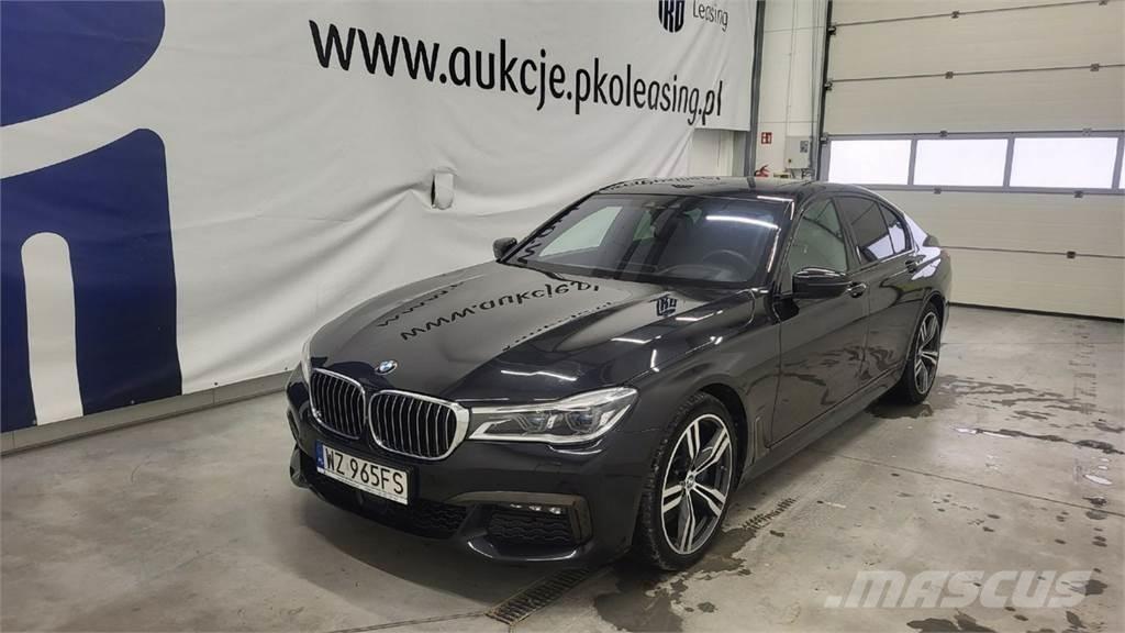 BMW 740 Automóvel