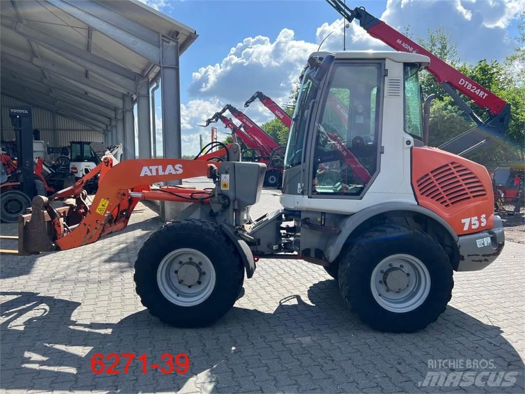 Atlas AR 75 s Carregadeiras de rodas