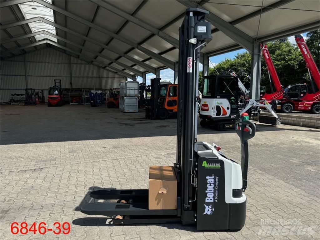 Bobcat BSL 16 N 7 Empilhador para operador externo