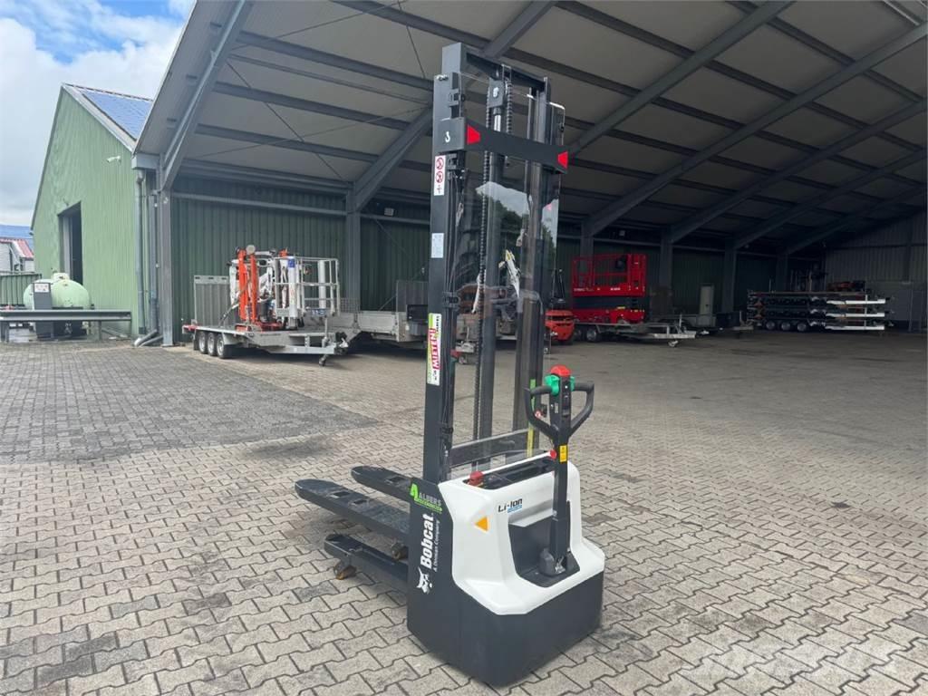Bobcat LSM12N-7 i Empilhador para operador externo