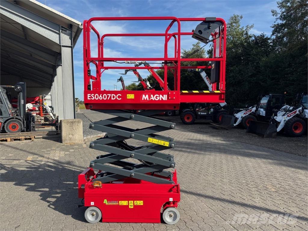 Magni ES 0607 DC Elevadores de tesoura