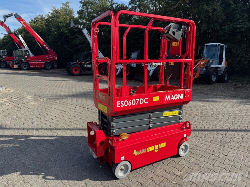 Magni ES 0607 DC Elevadores de tesoura