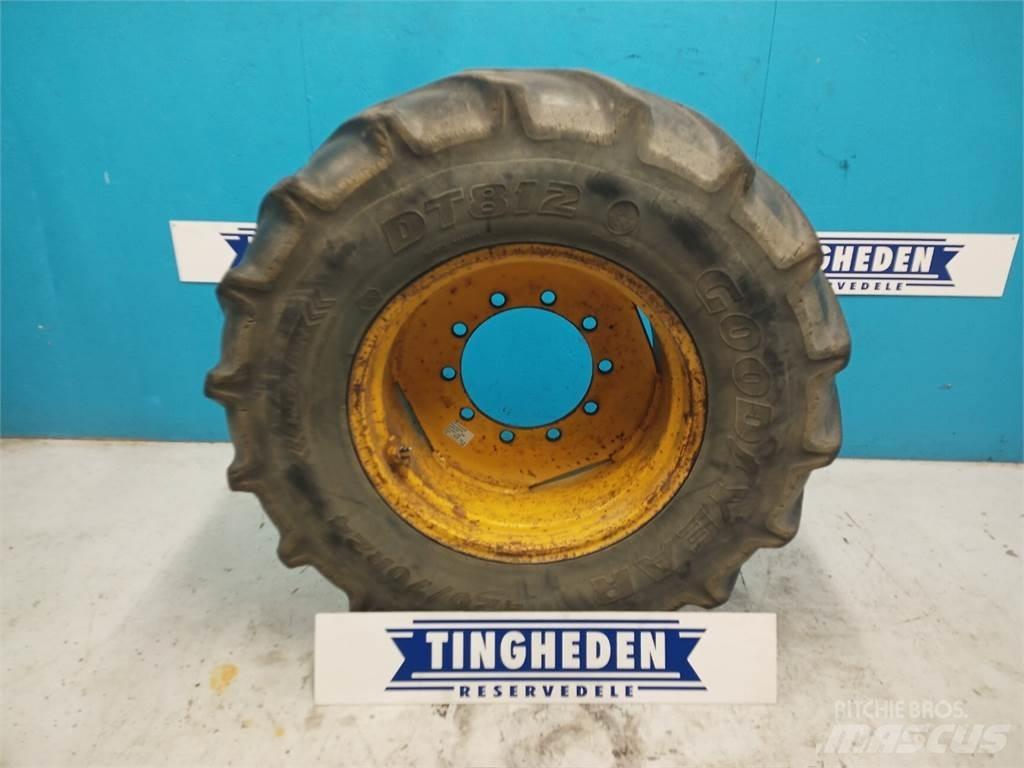  24 420/70R24 Pneus