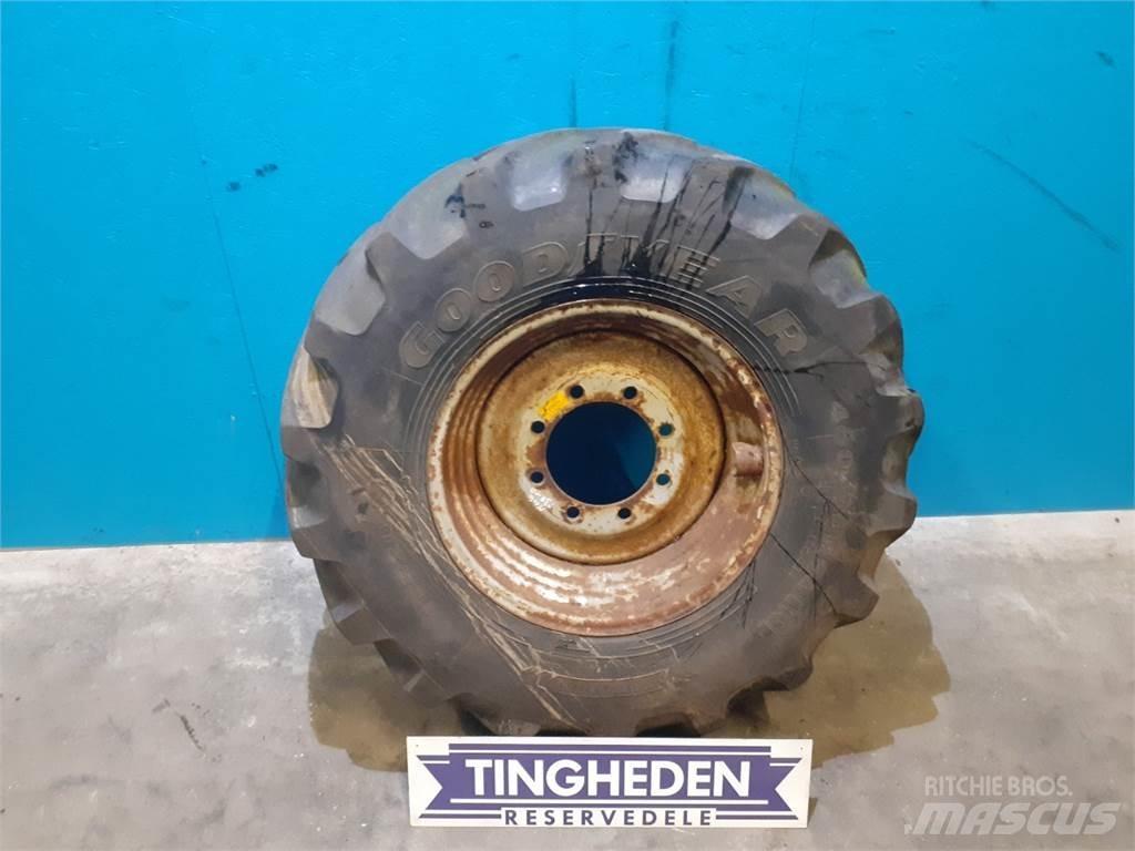  24 460/70R24 Pneus