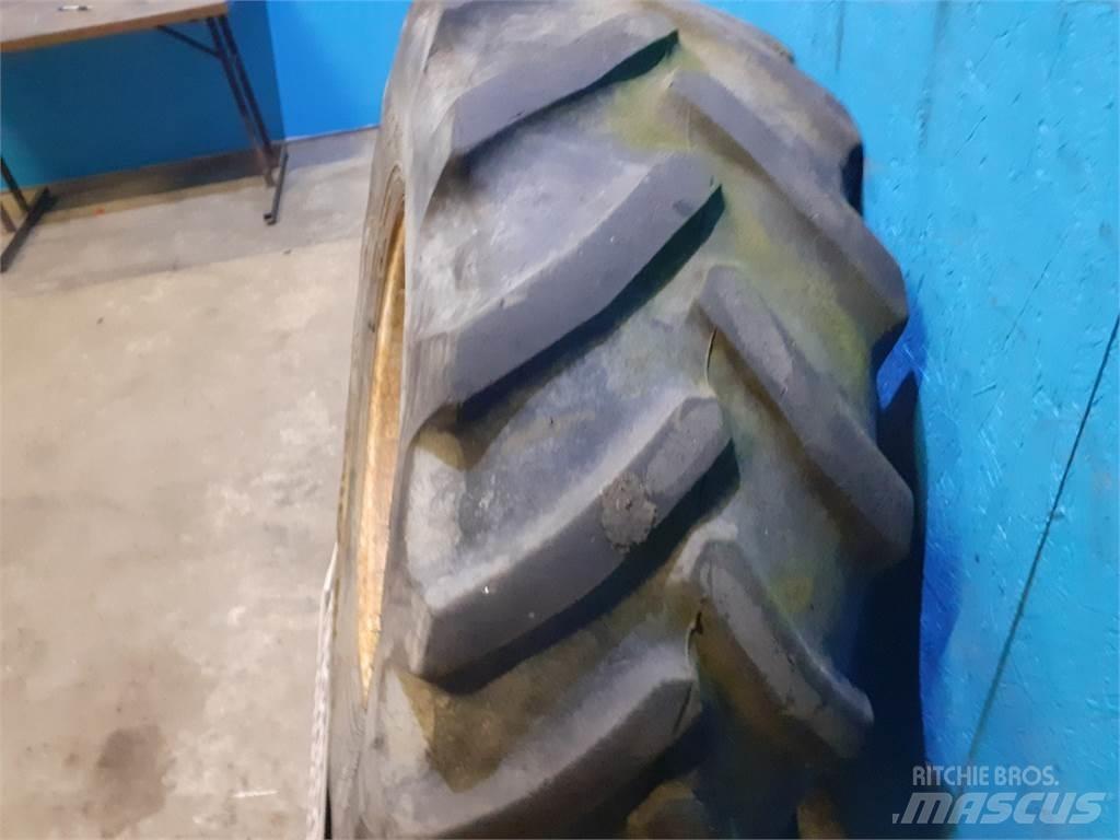 24 460/70R24 Pneus