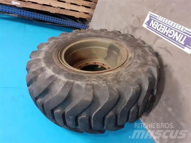  25 20.5-25 Pneus