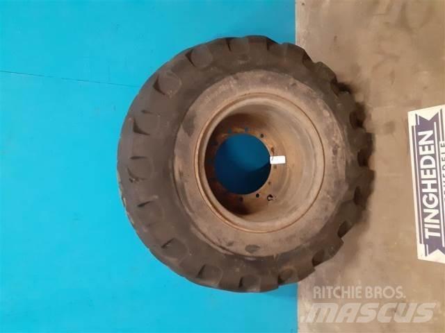  25 20.5-25 Pneus