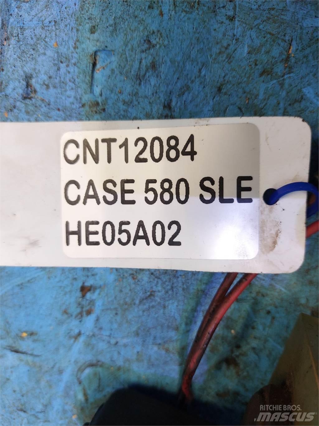 CASE 580 SLE Electrónica