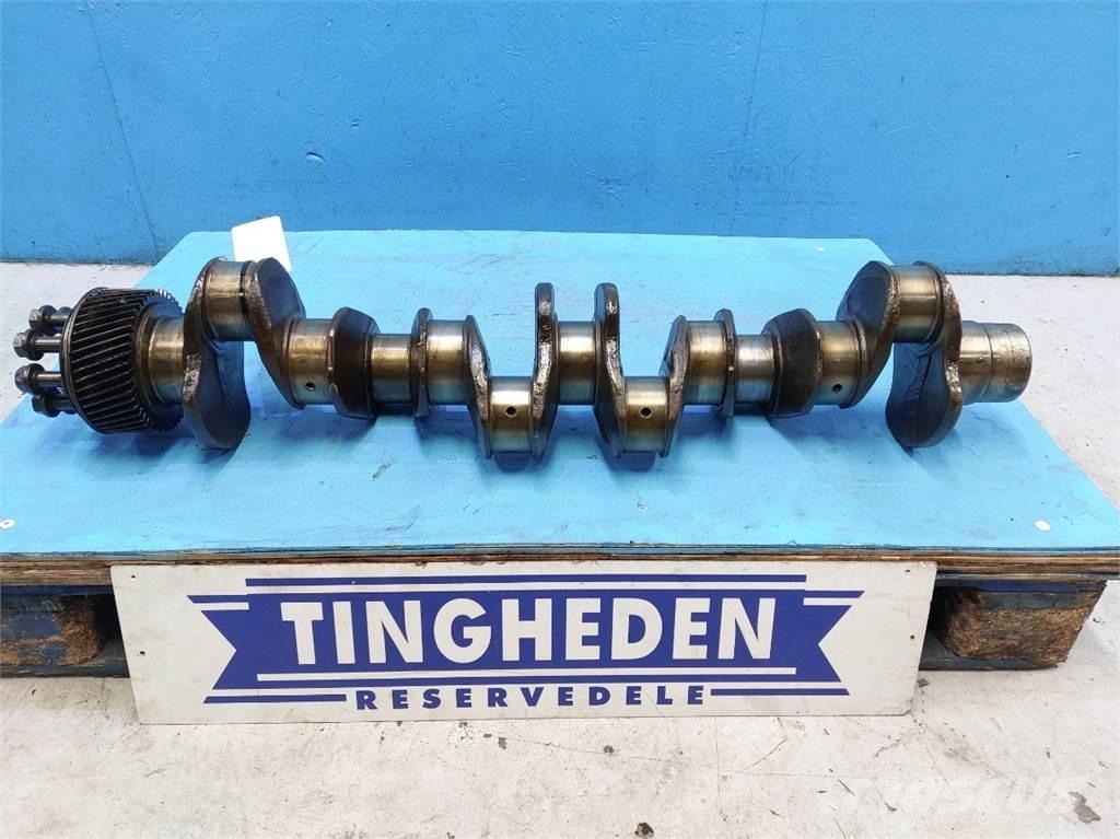 CASE 7010 Motores agrícolas