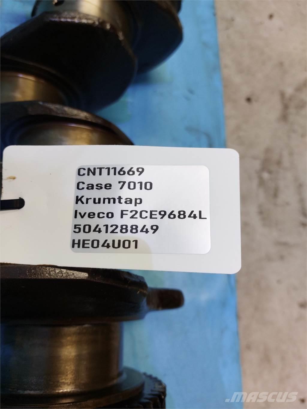 CASE 7010 Motores agrícolas