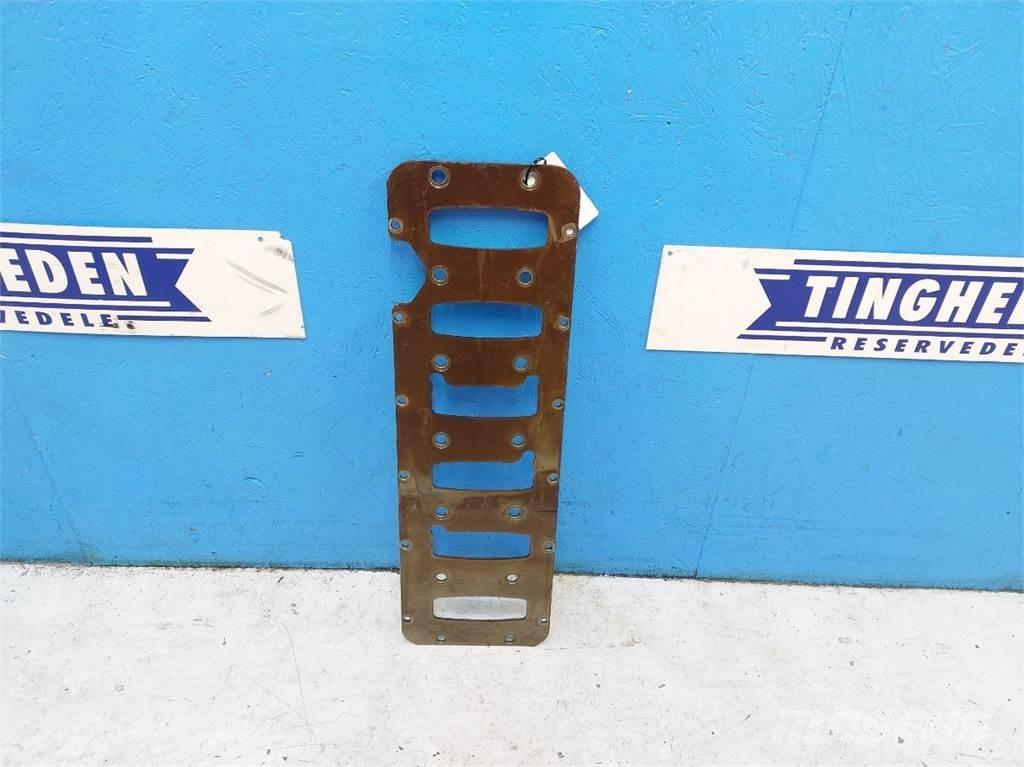 CASE 7010 Motores agrícolas