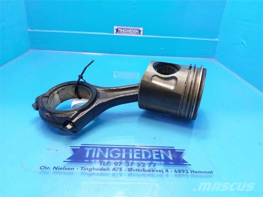 CASE 7010 Motores agrícolas