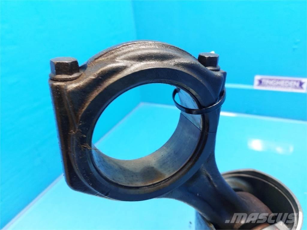 CASE 7010 Motores agrícolas