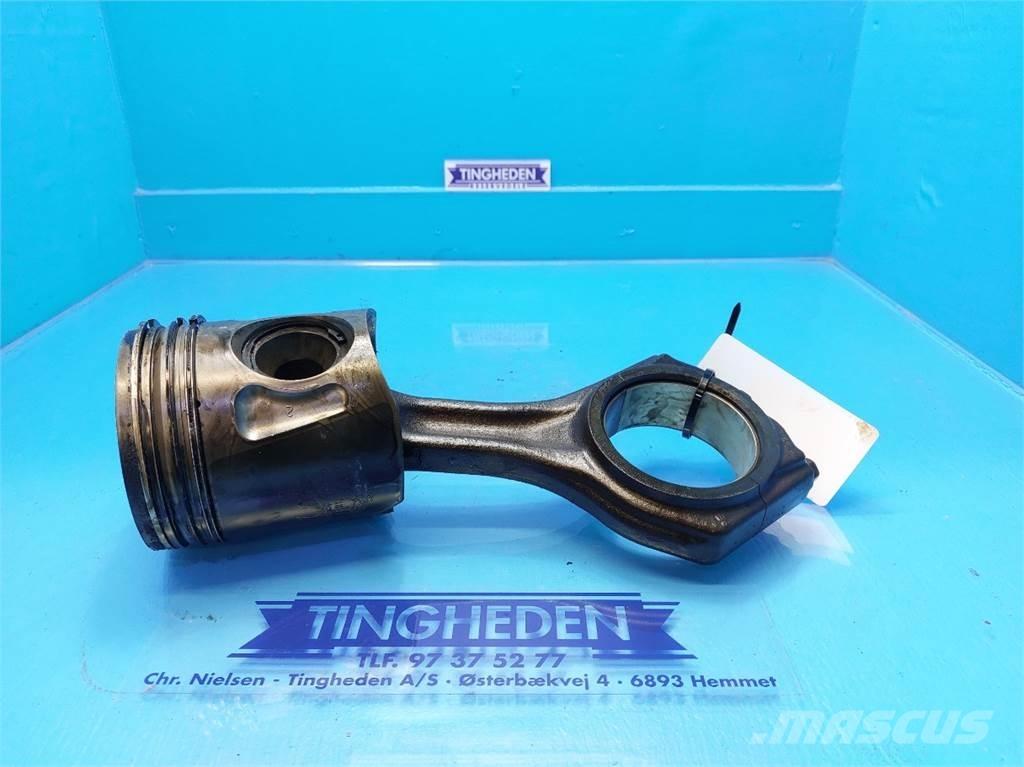 CASE 7010 Motores agrícolas