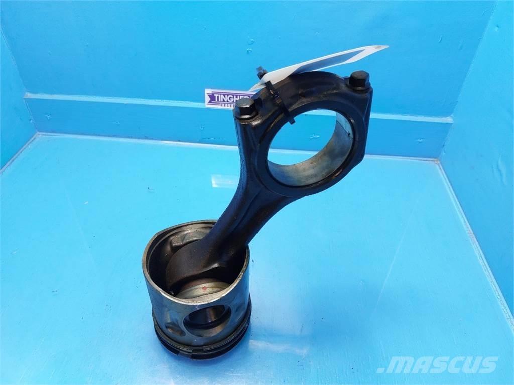 CASE 7010 Motores agrícolas