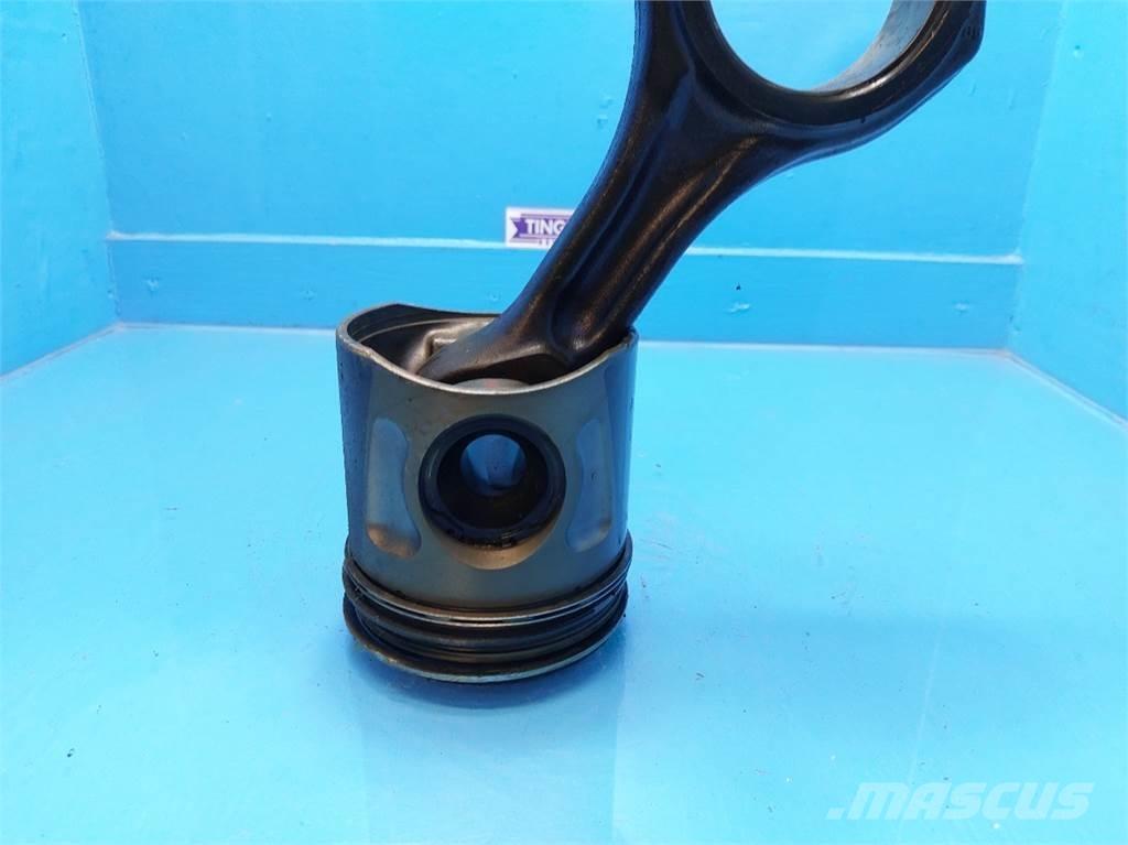 CASE 7010 Motores agrícolas