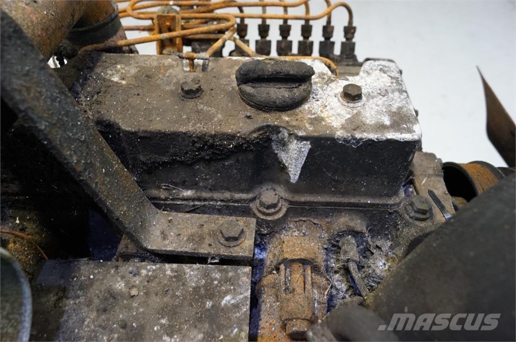 CASE 7130 Motores agrícolas