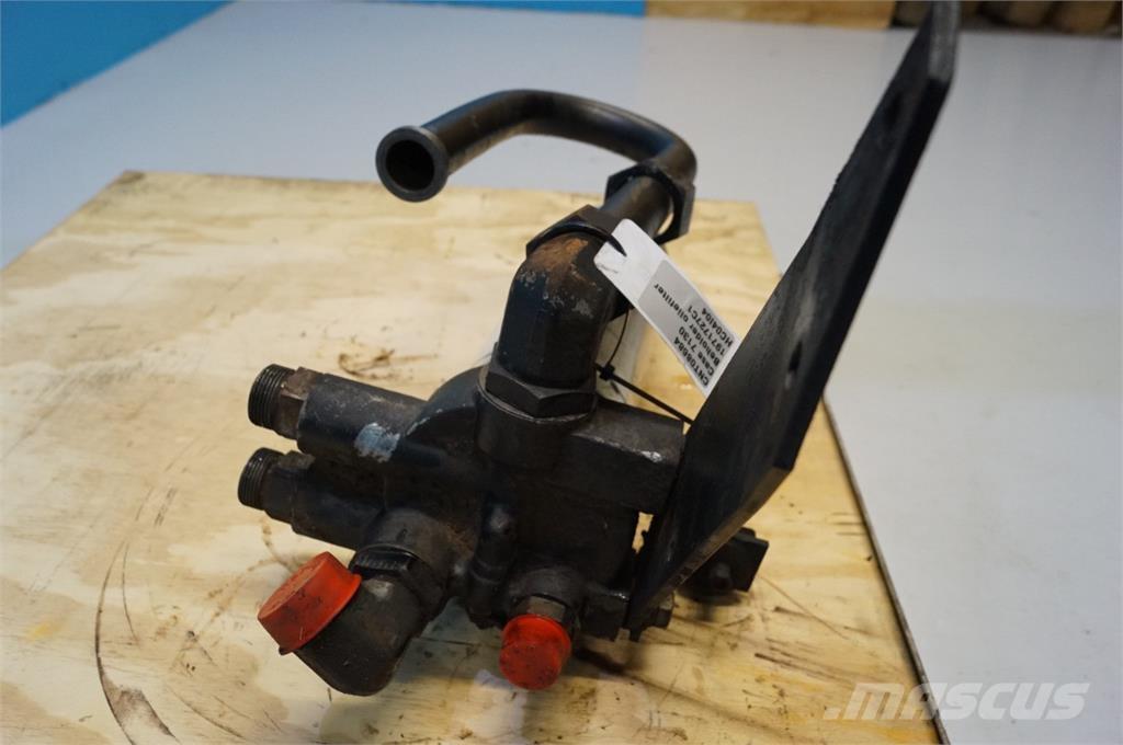 CASE 7130 Motores agrícolas