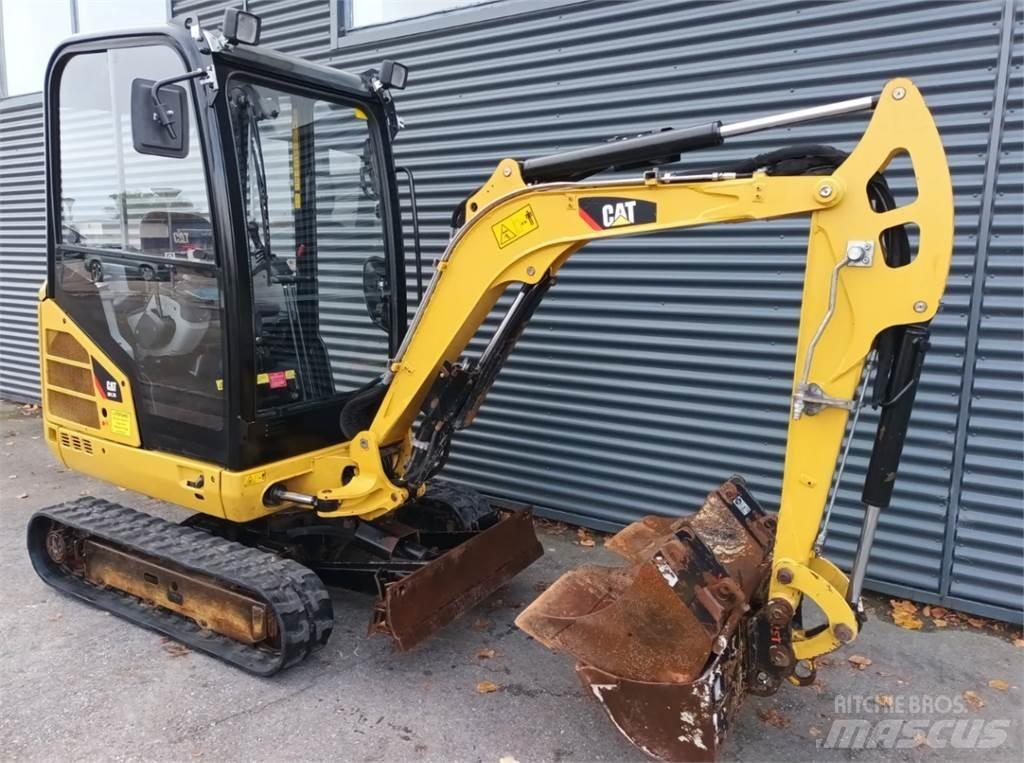 CAT 301,7d Miniescavadeiras