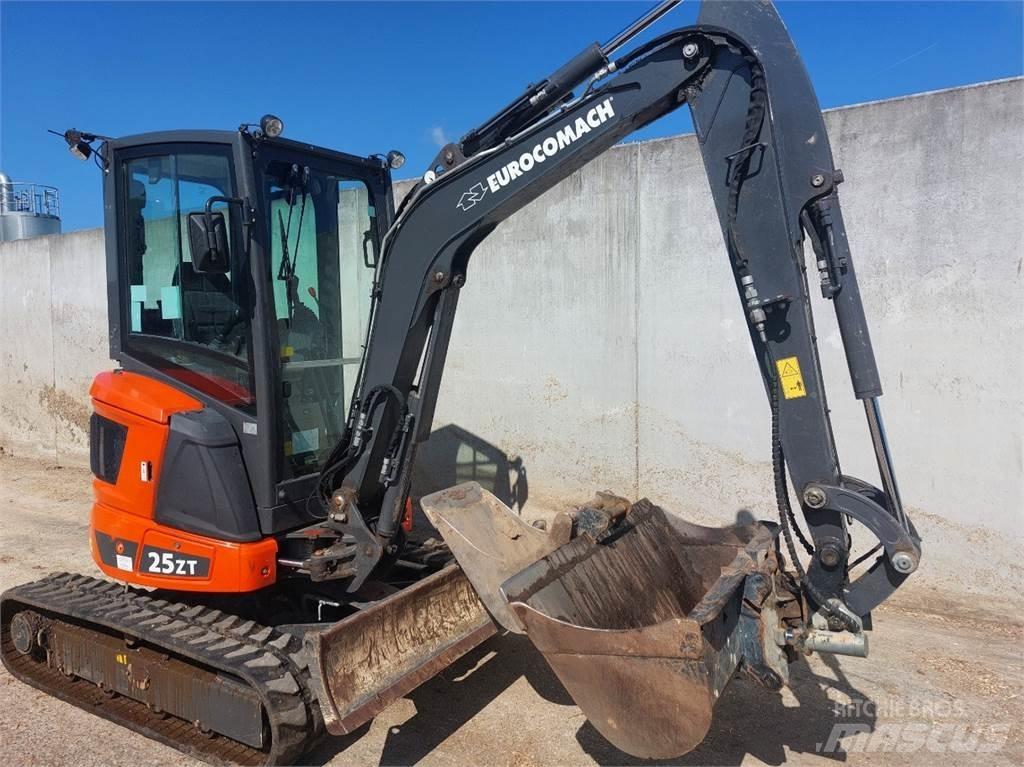 Eurocomach 25ZT Miniescavadeiras