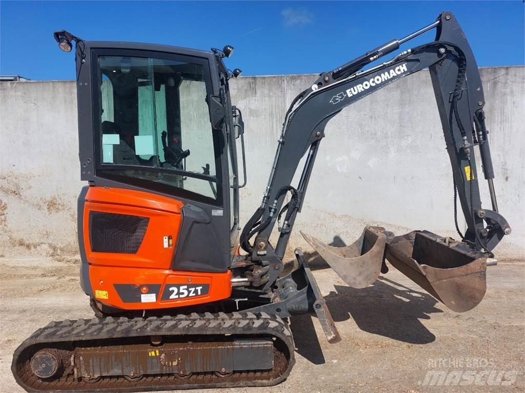 Eurocomach 25ZT Miniescavadeiras