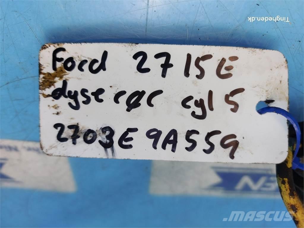 Ford 2715E Motores agrícolas