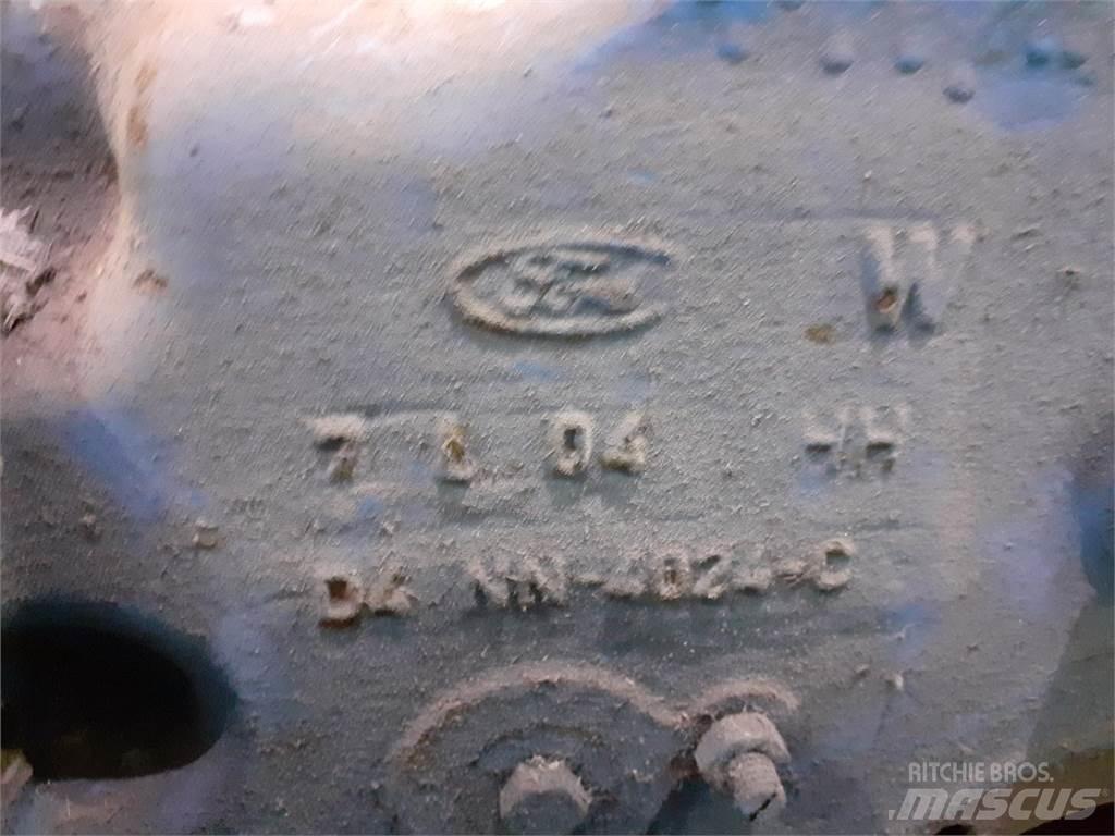 Ford 7700 Transmissăo