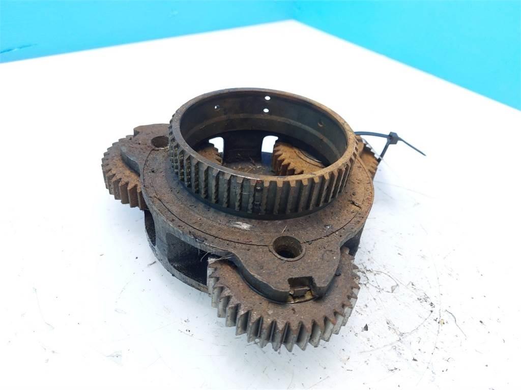 Ford 8210 Transmissăo