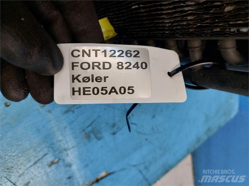 Ford 8240 Radiadores máquinas agrícolas