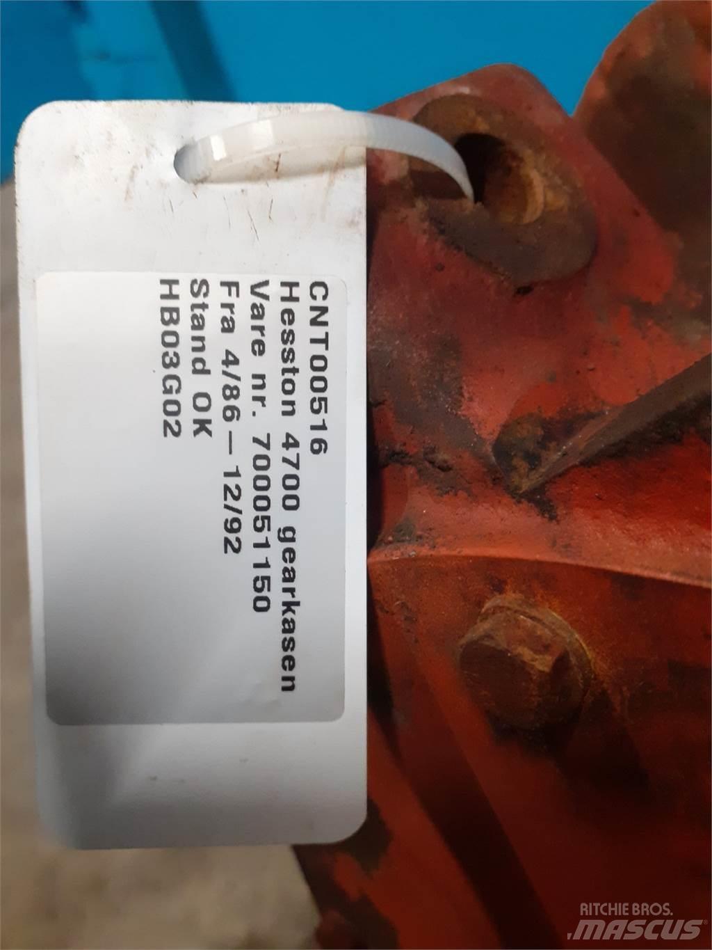 Hesston 4700 Transmissăo