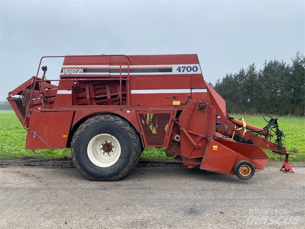 Hesston 4700 Enfardadeira de fardos quadrados