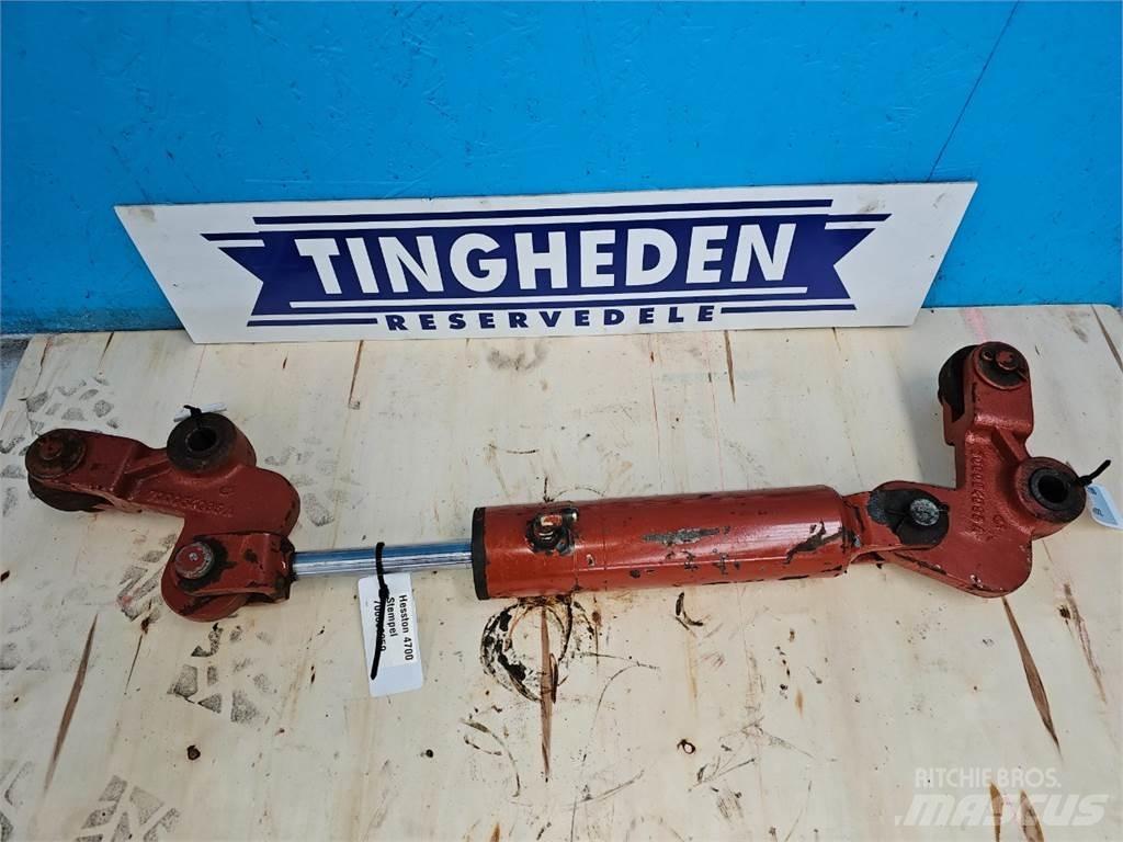 Hesston 4700 Enfardadeiras